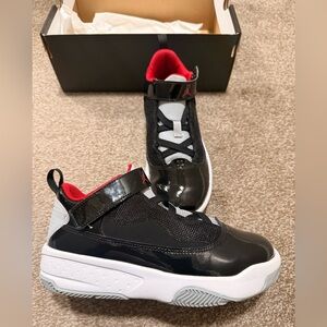 Jordan Max Aura 2 (PS) Size 3Y